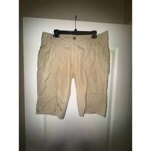 Patagonia beige‎ women's convertible shorts, size 12